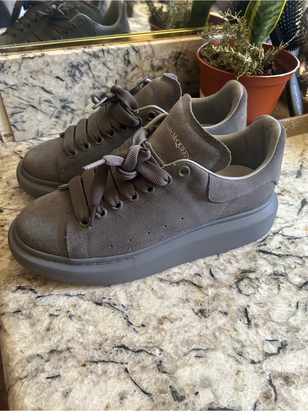 Men's Suede Oversized Low-Top Sneaker in Charcoal Gray - Picture 4 of 5